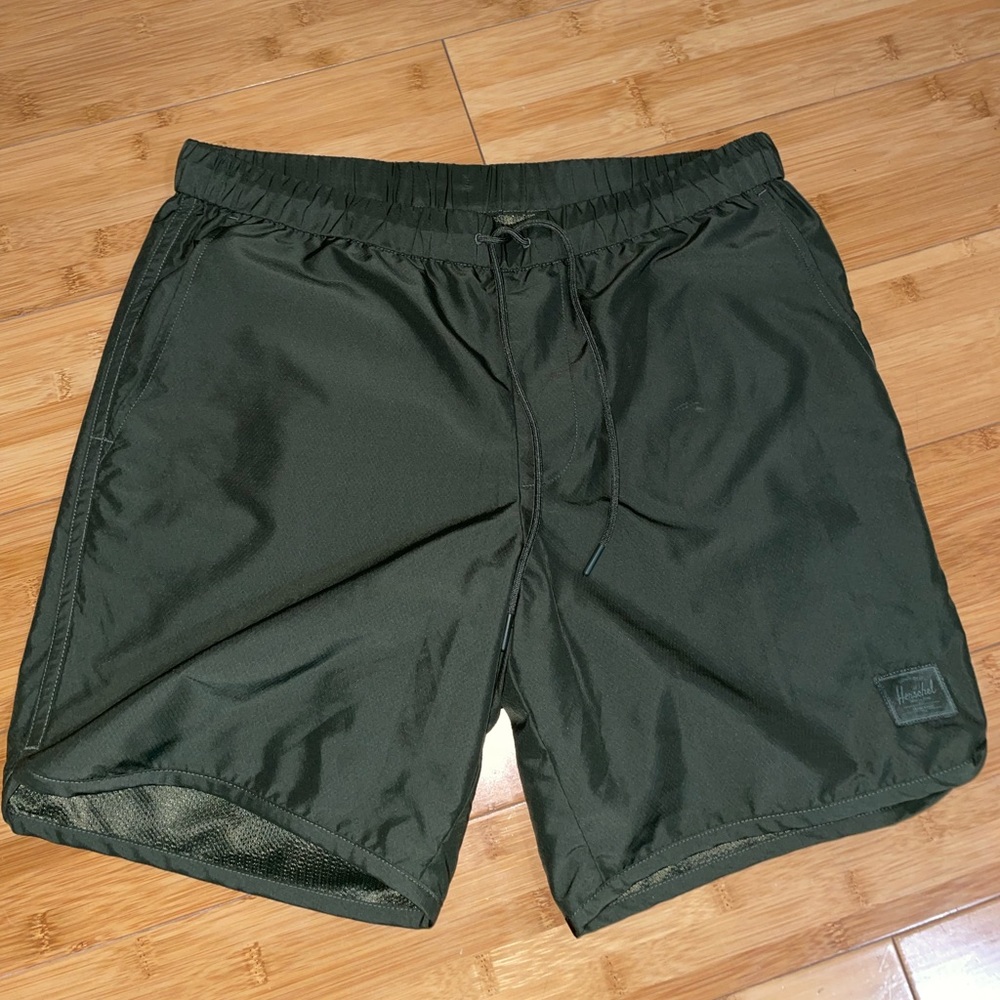 Herschel men’s gym shorts